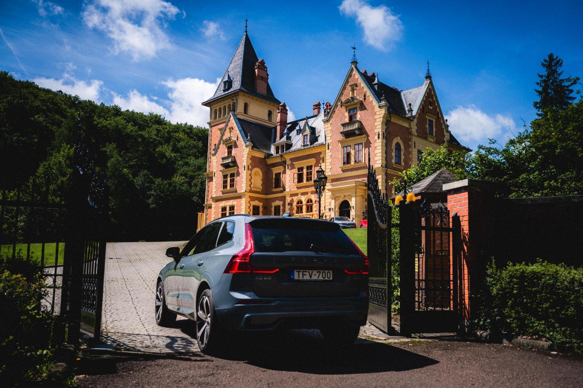 Kastélyhotel Sasvár Resort Parádsasvár Esterno foto