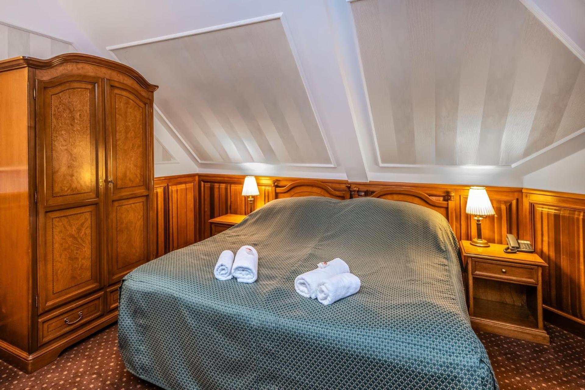 Kastélyhotel Sasvár Resort Parádsasvár Esterno foto